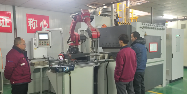 宿迁喷砂机在模具清理中的专业应用